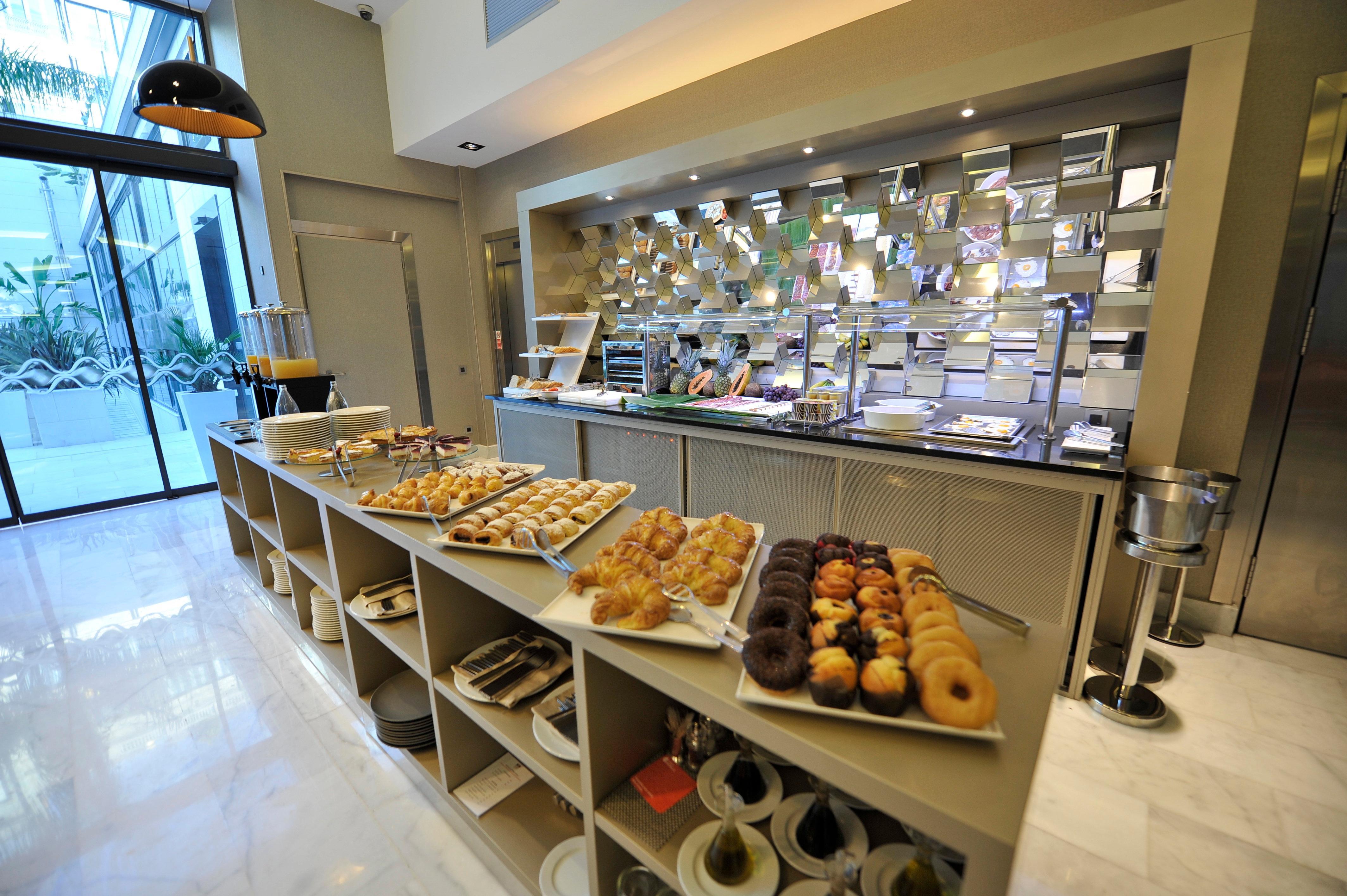 Hotel Indigo Barcelona - Plaza Catalunya, an IHG Hotel Bagian luar foto