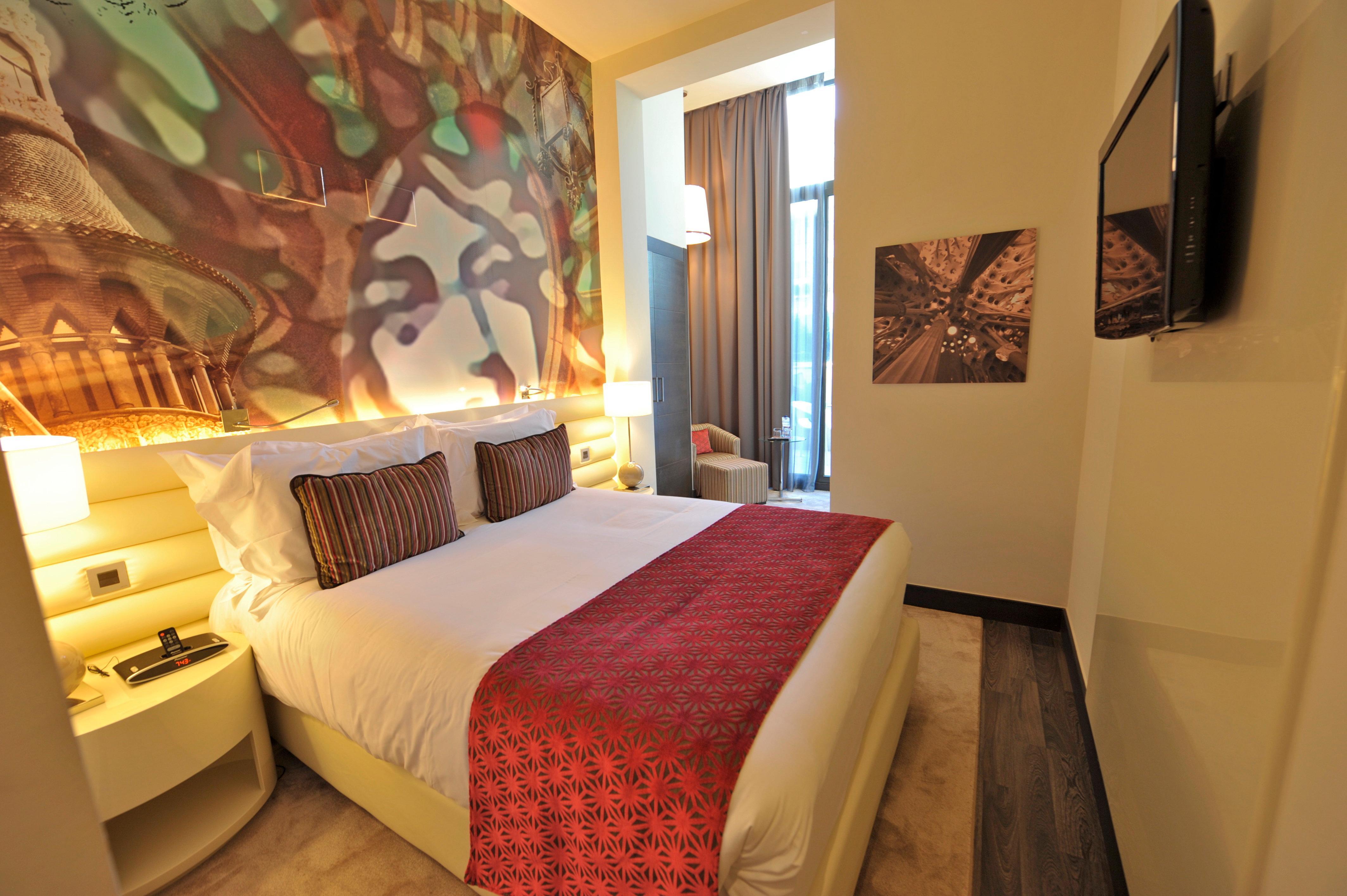Hotel Indigo Barcelona - Plaza Catalunya, an IHG Hotel Bagian luar foto